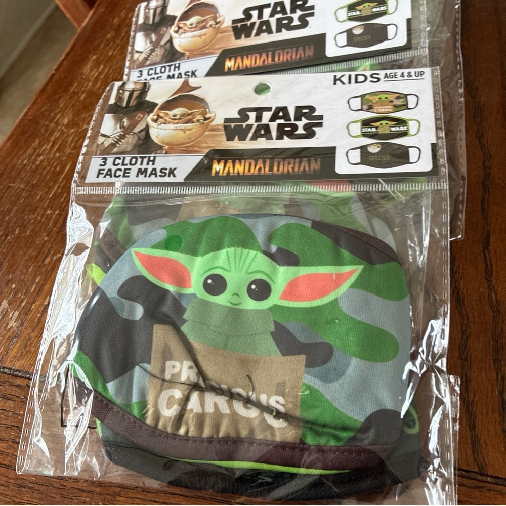 Disney Star Wars 3 Cloth Face Masks The Mandalorian Age 4 & Up Yoda-Lot of 10